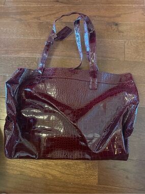 Neiman Marcus Patent Croc Tote in Wine